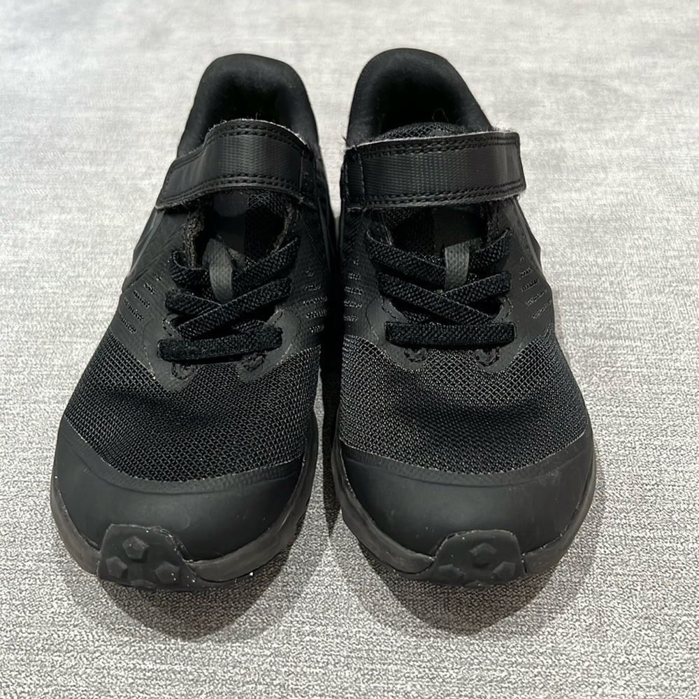 Nike boys Star Runner 2 little kid size 12C